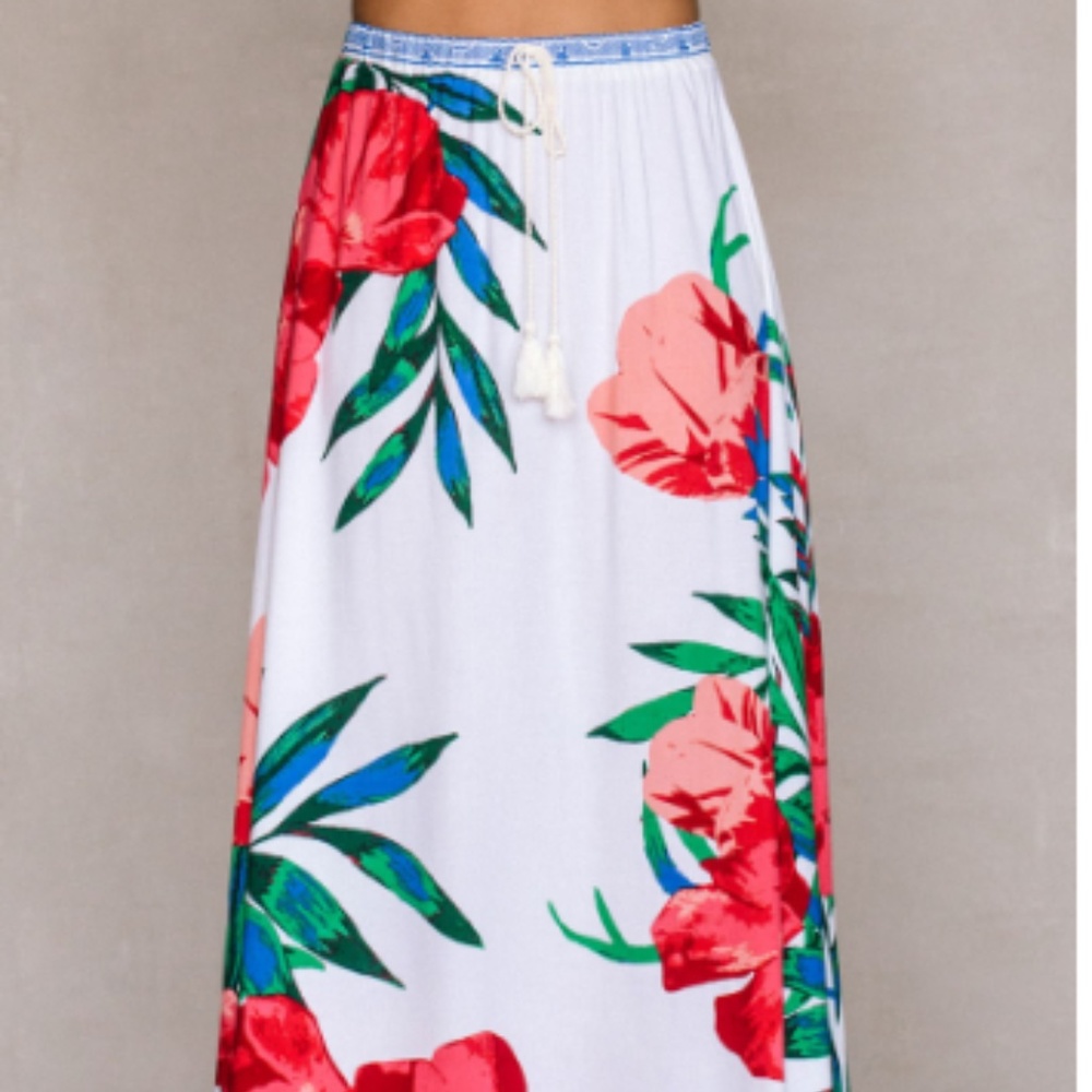 Women's White & Red Drawstring Waist Floral Printed Maxi Skirt
